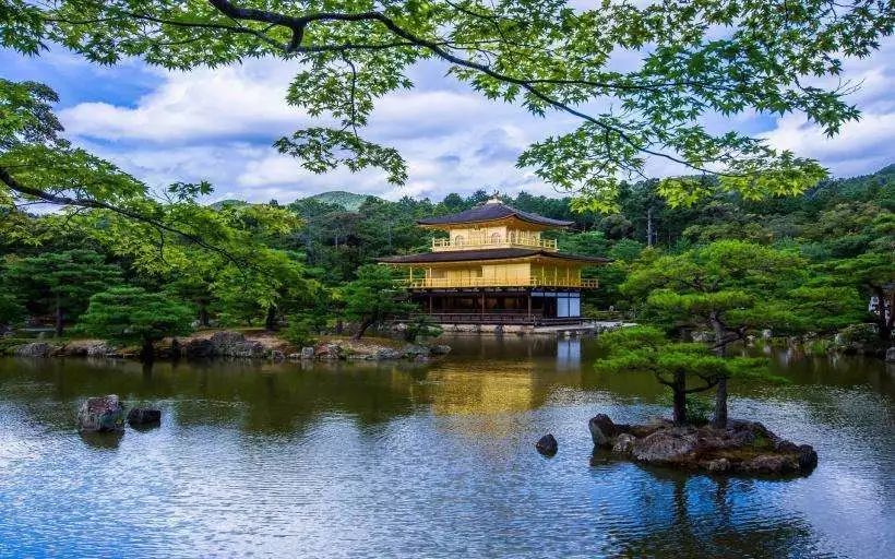 日本的大氣污染防治是典型的先污染后治理案例，并取得煥然一新的成效